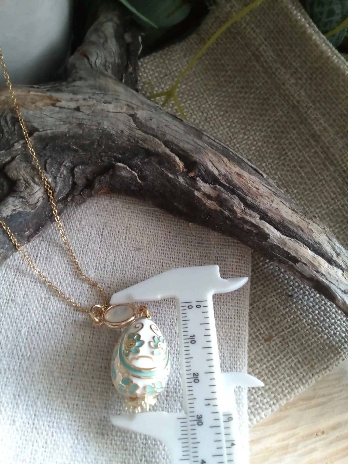 Collier pendentif oeuf en émail et connecteur en n'acre naturelle – photo 3